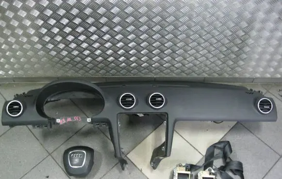 Audi A3 S3 8P Dashboard