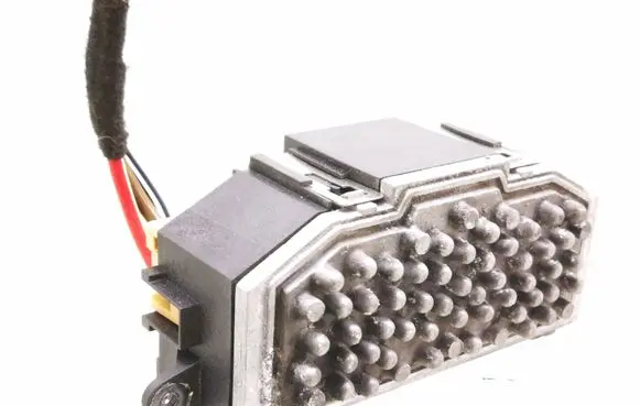 Volkswagen PASSAT B6 Heater blower motor/fan resistor 3C0907521 987651G