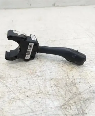 Volkswagen Sharan Wiper control stalk 4B0953503H CZK0301202032
