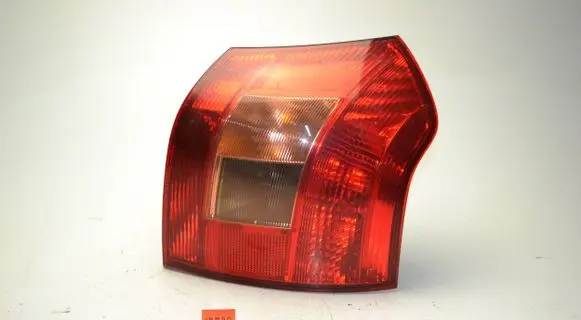 Toyota Corolla E120 E130 Rear/tail lights 13789