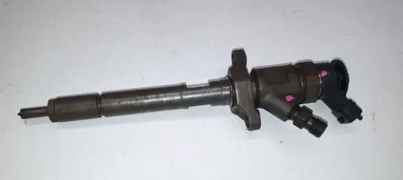 Ford Focus Fuel injector 0445110353