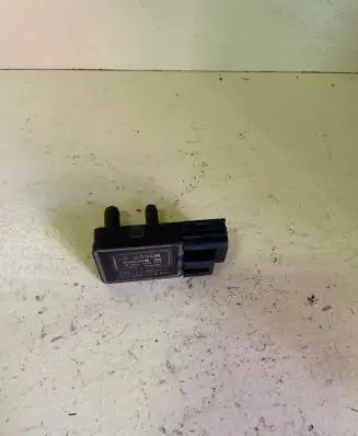 Volvo V50 Crankshaft speed sensor 0986280717 202720166201
