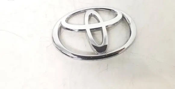 Toyota Avensis T250 Manufacturer badge logo/emblem 7543105050
