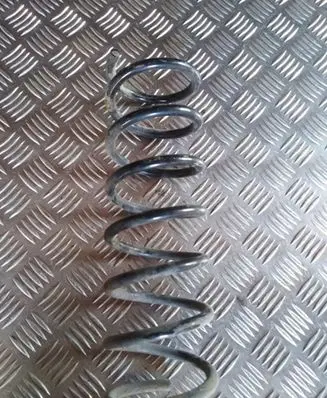 Mazda 3 I Rear coil spring