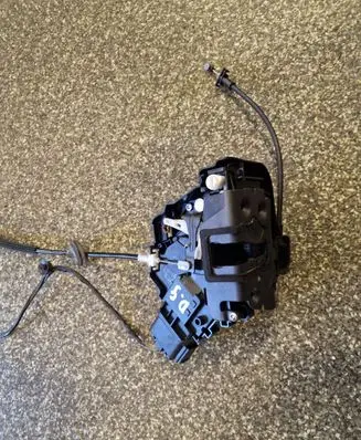 Ford C-MAX I Rear door lock