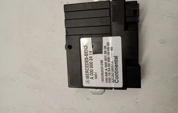 Mercedes-Benz C W205 Fuel injection pump control unit/module A0009002414