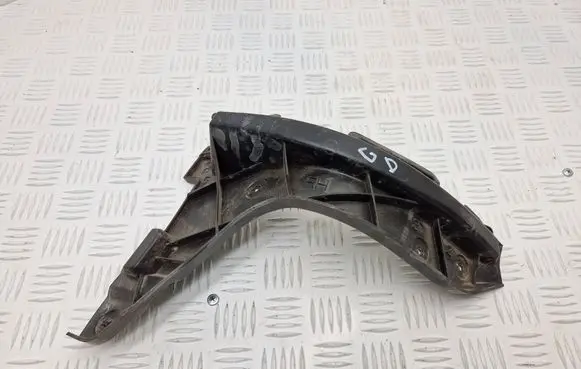 Opel Zafira C Rear bumper mounting bracket 13300744