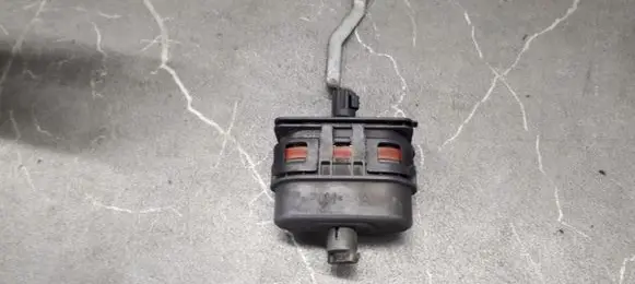 Mercedes-Benz E W210 Turbo solenoid valve