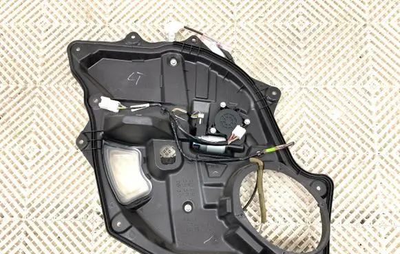 Mazda CX-7 Rear door window regulator with motor EG217397X