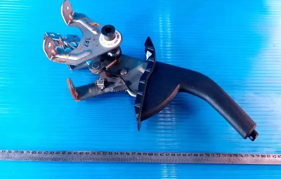 KIA Ceed Handbrake/parking brake lever assembly 1H500E0 LE7