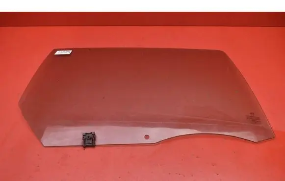 Peugeot 308 Rear door window glass 