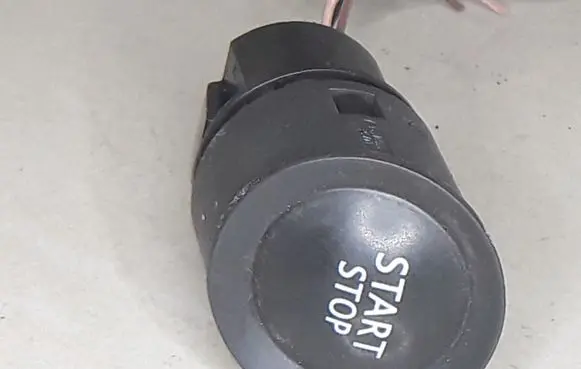 Renault Megane II Engine start stop button switch
