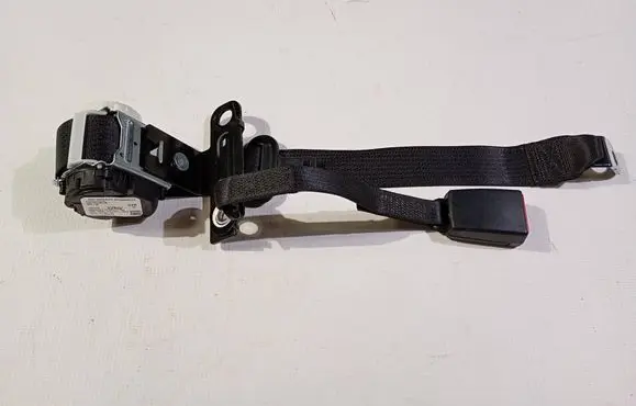 Dodge RAM Middle seatbelt (rear) P5ZN26TX7AB