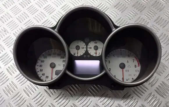 Alfa Romeo 147 Tachometer 735374402