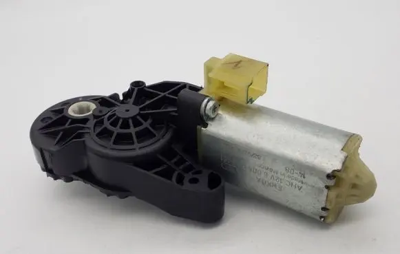 Ford Fusion II Seat adjustment motor 6004RA3181 827537344005