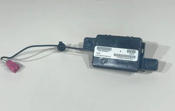 Chrysler Pacifica Antenna control unit P68186558AA