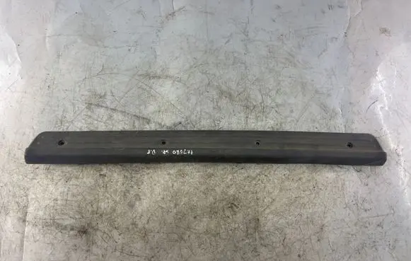 Mitsubishi Pajero Sport I Front sill trim cover Mr227572