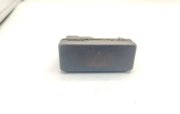 BMW 5 E39 Hazard light switch 8350947