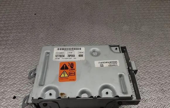 Opel Insignia A Voltage converter inverter 12779234 545249971