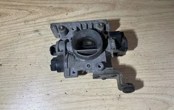 Fiat Punto (188) Throttle valve