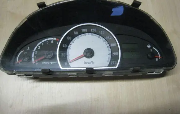 Hyundai Matrix Speedometer (instrument cluster) 9400317500