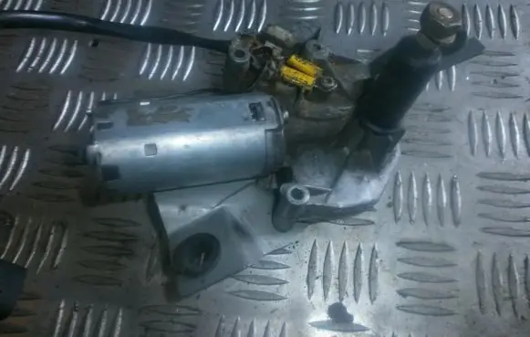 Ford Escort Rear window wiper motor 91AG17K441W2B