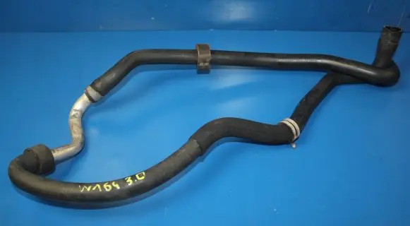 Mercedes-Benz ML W164 Engine coolant pipe/hose