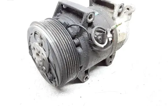 Volvo V70 Air conditioning (A/C) compressor (pump) 8708581