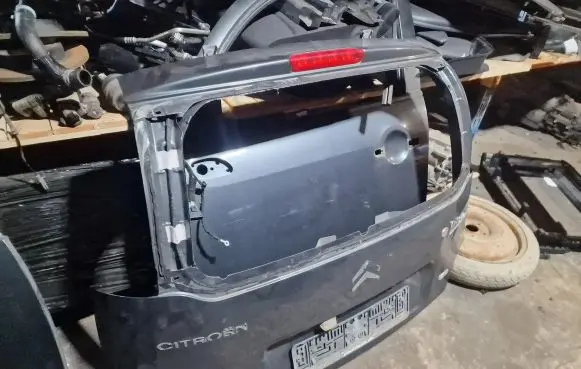 Citroen C3 Picasso Tailgate/trunk/boot lid