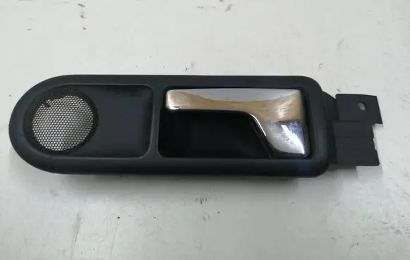 Volkswagen PASSAT B5 Rear door interior handle 3B0839113