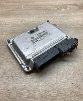 Skoda Fabia Mk1 (6Y) Engine control unit/module ECU 038906012HR 0281011321