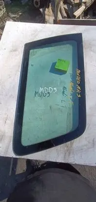 Ford Mondeo Mk III Rear door window glass 1212123