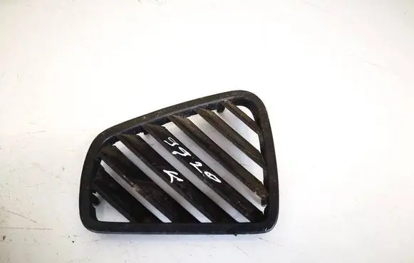 Opel Astra G Dash center air vent grill 90560324