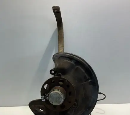 Mercedes-Benz E W211 Front wheel hub 