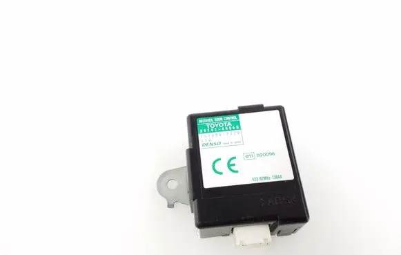 Toyota Avensis Verso Door control unit/module 8974144060