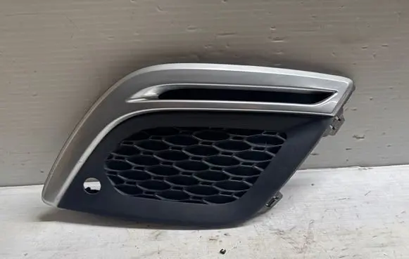 Volvo XC60 Front bumper lower grill 31290432