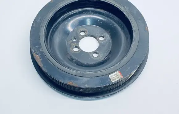 Opel Insignia A Crankshaft pulley 55586935 55563401