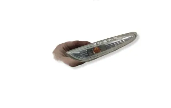 BMW 3 E46 Front fender indicator light SAEE208
