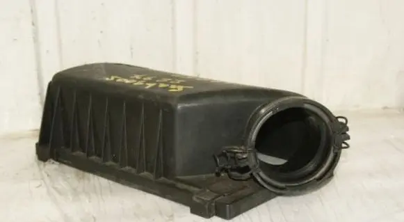 Saab 900 Air filter box cover 4236022 4235214 4236030