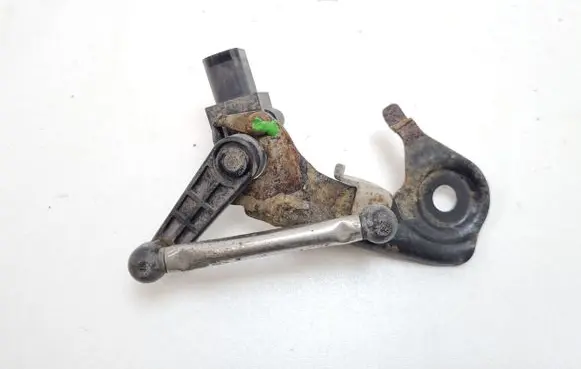 Headlight/headlamp level sensor