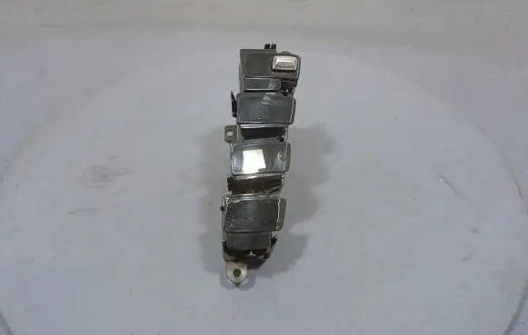 Other switches/knobs/shifts