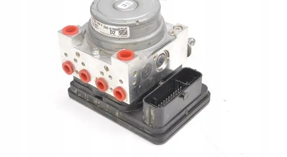 Mazda 2 Other engine bay part ESCK1900 DHL5437A0C 06.2102-6878.4 28.5174-7502.3