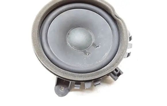 Volvo V70 Front door speaker 30657445