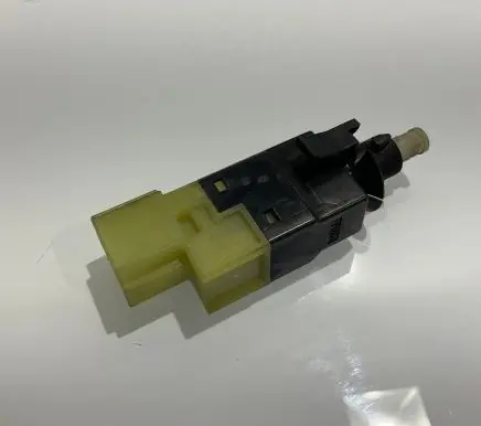Mercedes-Benz CLS C219 Brake pedal sensor switch A0015456709 0015456709
