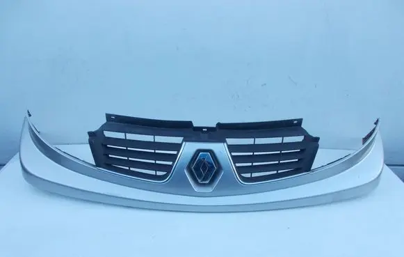 Front bumper upper radiator grill