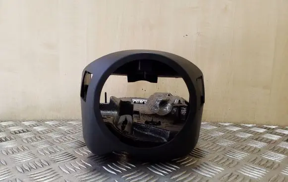 Steering wheel column trim