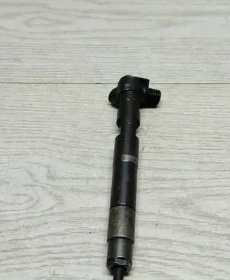 Mercedes-Benz C W204 Fuel injector A6510704987 1330900572863 11E6RC5TRA