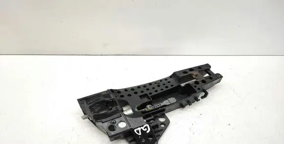 Rear door exterior handle/bracket