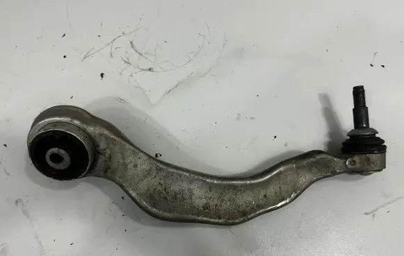 BMW 7 G11 G12 Front lower control arm/wishbone 6861157