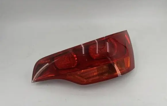 Audi Q7 4L Tailgate rear/tail lights 4L0945094
